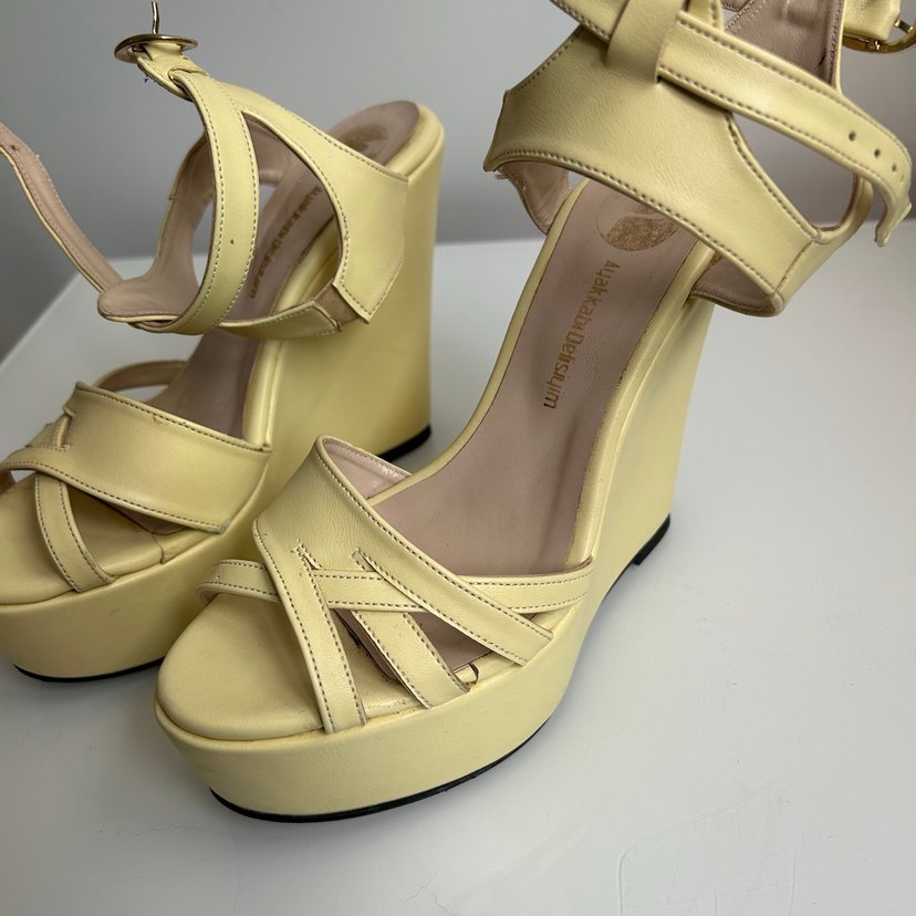 Sarı Platform Topuklu Kadın Sandalet - Görsel 3