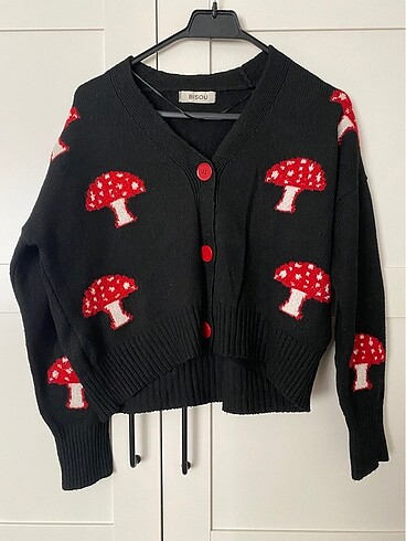 Bisou mantar desenli vintage hırka