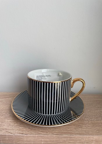H&M Home H&M HOME Eski sezon Altın Detaylı Siyah Beyaz Çizgili Fincan
