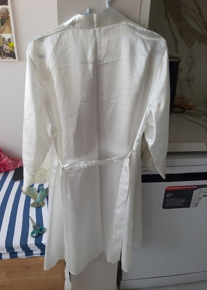 Saten dantel detayli sabahlik - Görsel 3