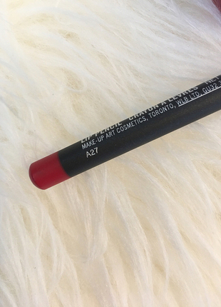 universal Beden Mac Ruby Woo Dudak Kalemi