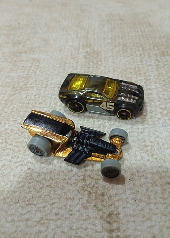2 adet Hot Wheels metal araba - Görsel 4