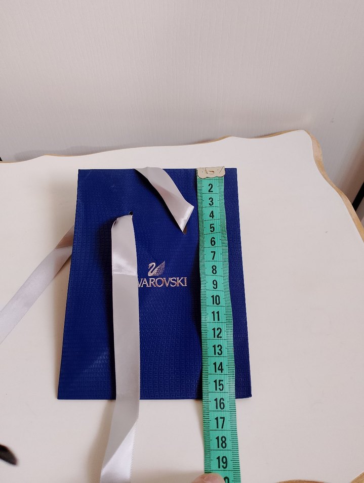 Swarovski 1adet hediye kutusu + 1 adet hediye paketi - Görsel 2