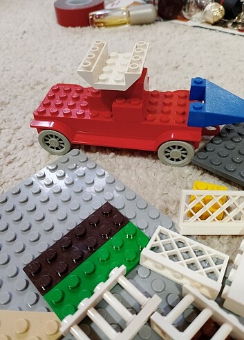 Diğer 180 parça orijinal lego