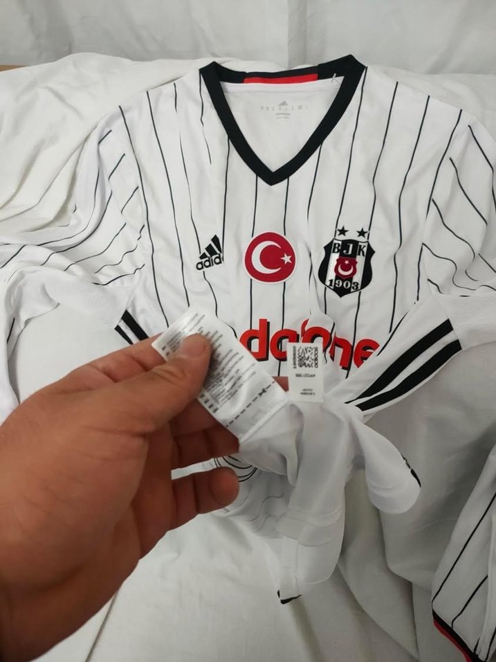 Beşiktaş Beyaz Çizgili Uzun Kollu V Yaka Forma ORJİNAL - Görsel 4