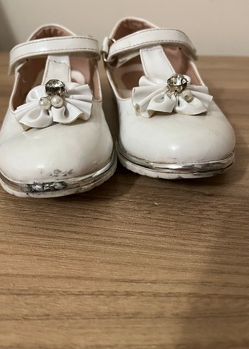 Kız Çocuk Beyaz Tokalı Babet Ayakkabı - Görsel 4