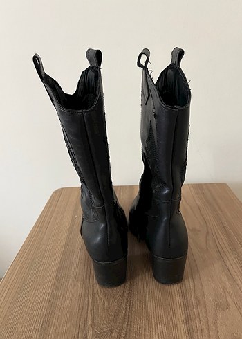 Kadın siyah kendinden desenli çizme - Görsel 3