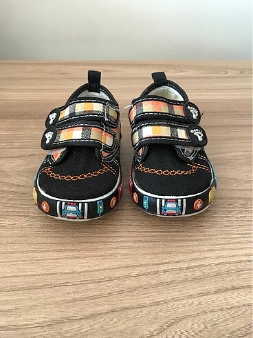 21 Beden Çocuk spor ayakkabı