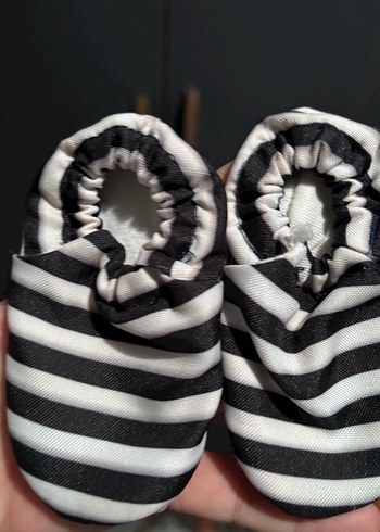 Lastikli Siyah Beyaz Zebra Desenli Bebek deniz ayakkabısı - Görsel 2