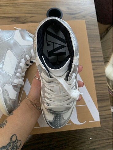 37 Beden beyaz Renk Zara spor ayakkabı