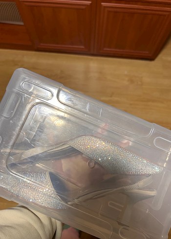 Beyaz Taş Detaylı Topuklu Ayakkabı - Görsel 9