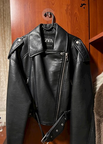 Zara Siyah Deri Ceket - Görsel 4
