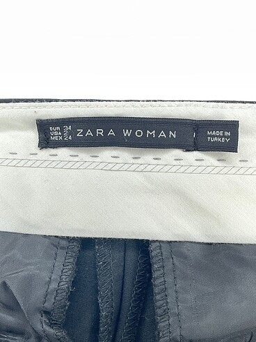 34 Beden siyah Renk Zara Kumaş Pantolon %70 İndirimli.
