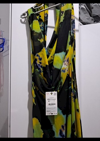 Zara viral desenli şık elbise - Görsel 6