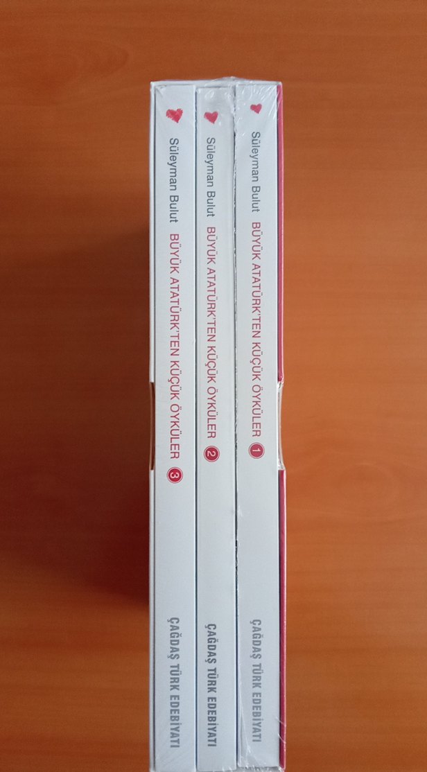 Büyük Atatürk'ten Küçük Öyküler - Süleyman Bulut - Görsel 2