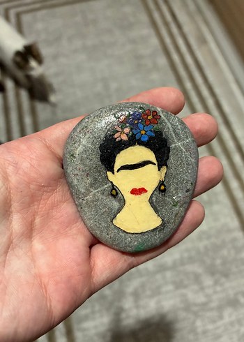 Frida kahlo taş magnet