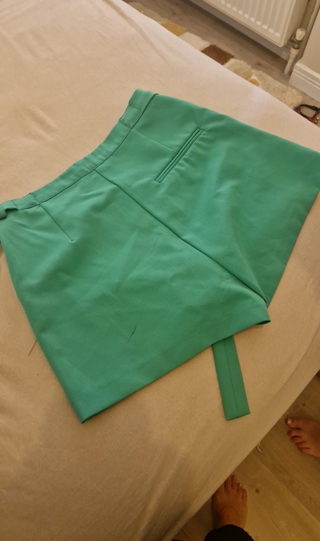 Belli Bantlı Yeşil Mini  Şortlu etek - Görsel 3