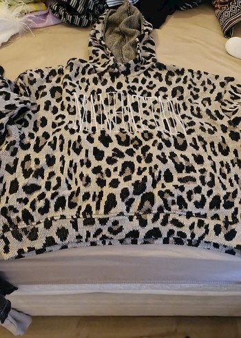 Leopar Desenli Kadın Kapüşonlu Sweatshirt ve alt pantolon