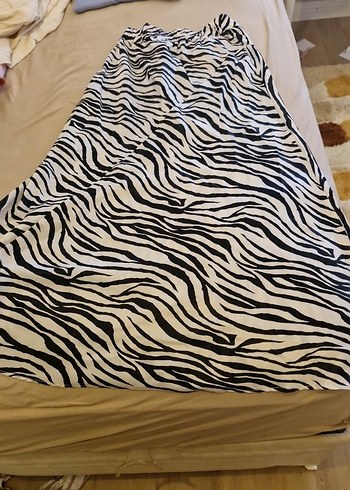 Zebra Desenli Uzun önü kisa Pilili Etek - Görsel 2