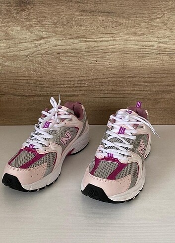 38 Beden New Balance 530 Silver/Pink