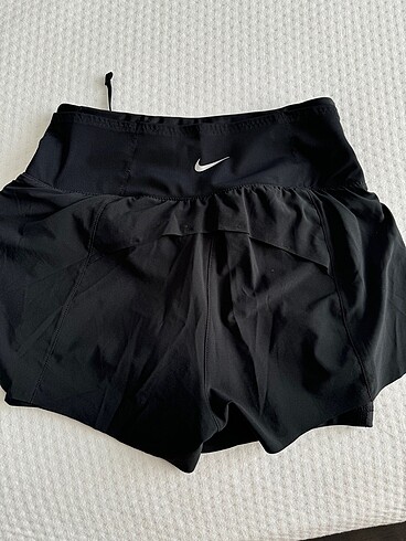 xs Beden Nike taytlı şort