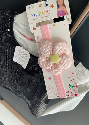 Kız Bebek Uzun Kollu Payetli Üst ve Saç Bandı - Görsel 2