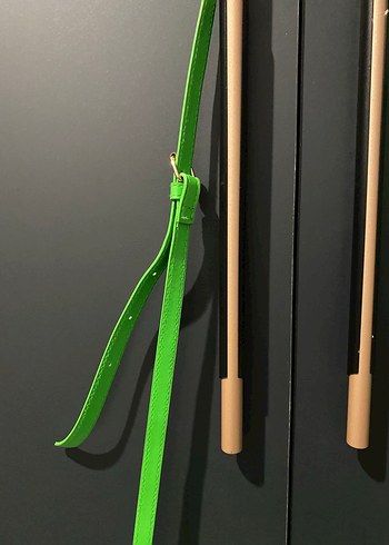 Yeşil Deri Kemer Detaylı Kadın Çanta - Görsel 3