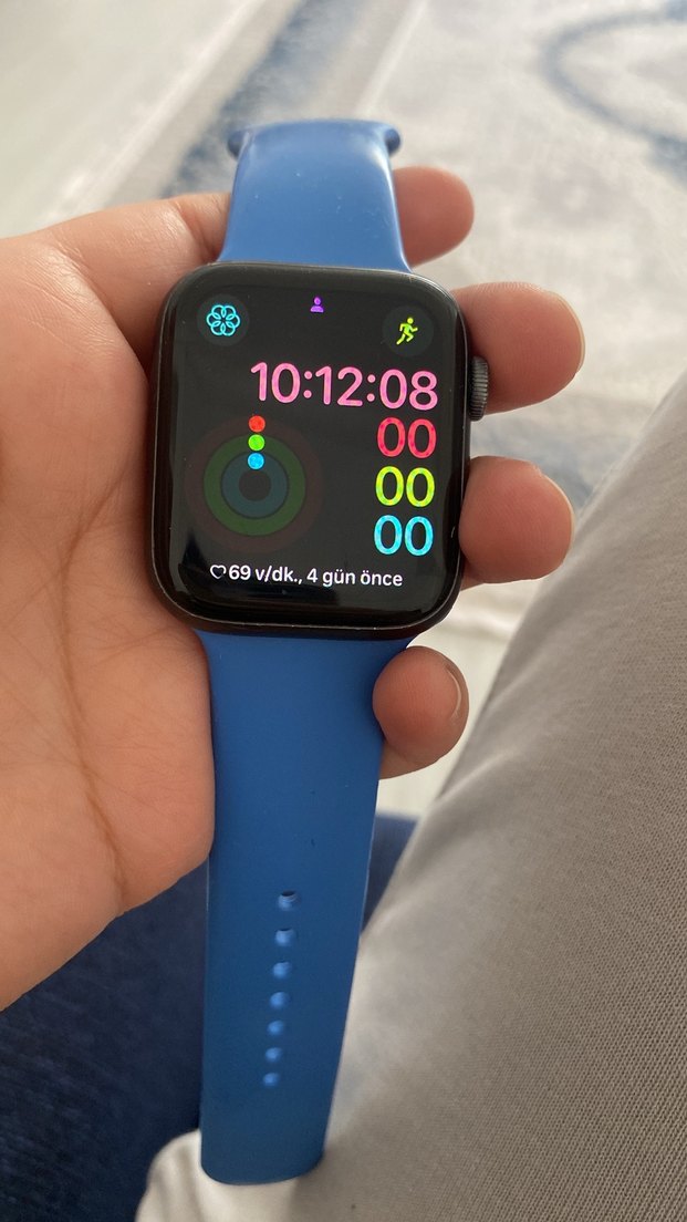 Apple Watch 5 44m pil sağlığı %77 - Görsel 3