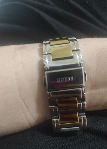 Guess Guess saat
