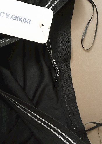 LC Waikiki Siyah Piliseli Uzun etek - Görsel 3