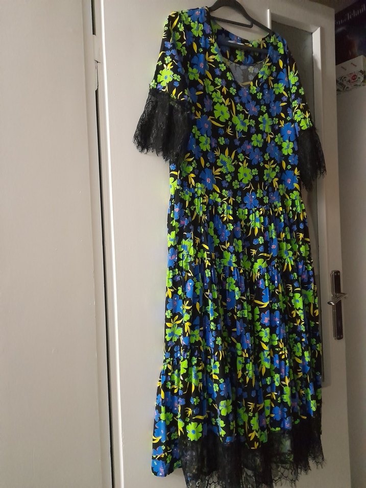 Çiçek Desenli Uzun Bohem Elbise - Görsel 4