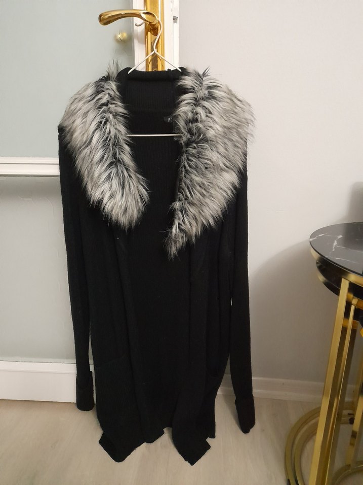 Gri Kürklü Uzun Kollu Kadın Hırka - Görsel 2