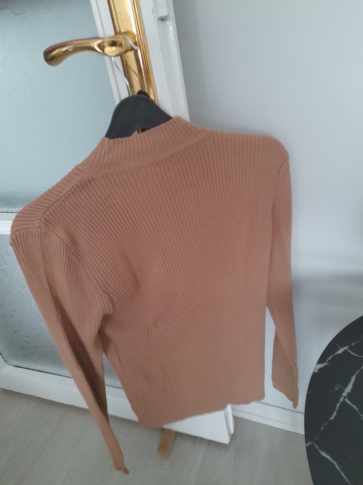 Bej Yüksek Yakalı Triko Kadın Kazak - Görsel 4