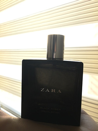 Zara Black Amber 100 ml