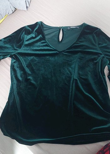 V Yaka zümrüt yeşili kadife bluz - Görsel 4