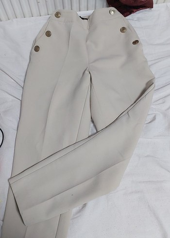 Düğmeli Bej Kadın Kumaş Pantolon - Görsel 3