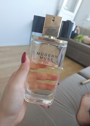  Beden Renk Estee Lauder Modern Muse Kadın Parfümü