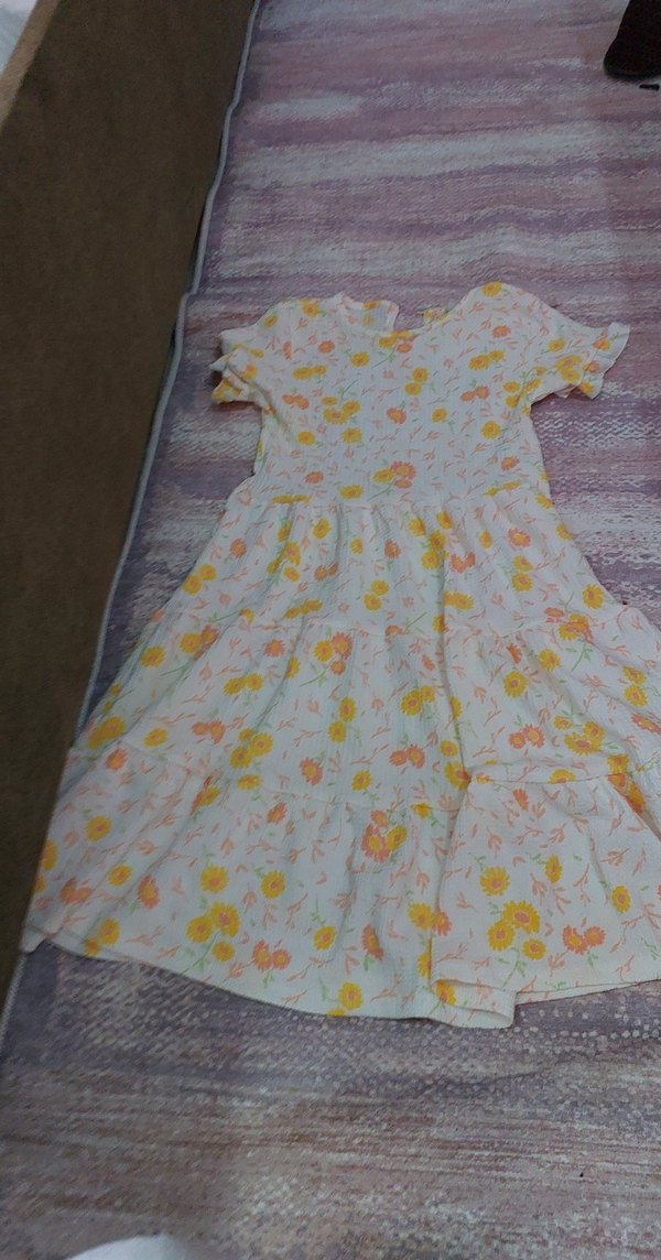 Kız Çocuk Beyaz Çiçekli Fırfırlı Elbise - Görsel 3