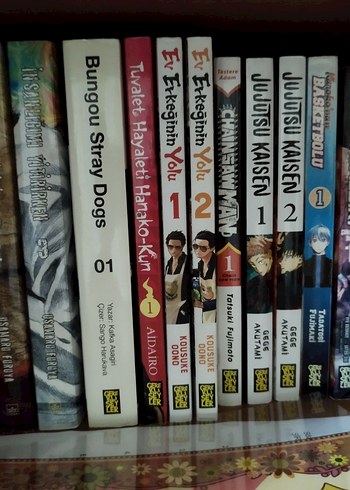  Beden Satılık Manga Koleksiyonu