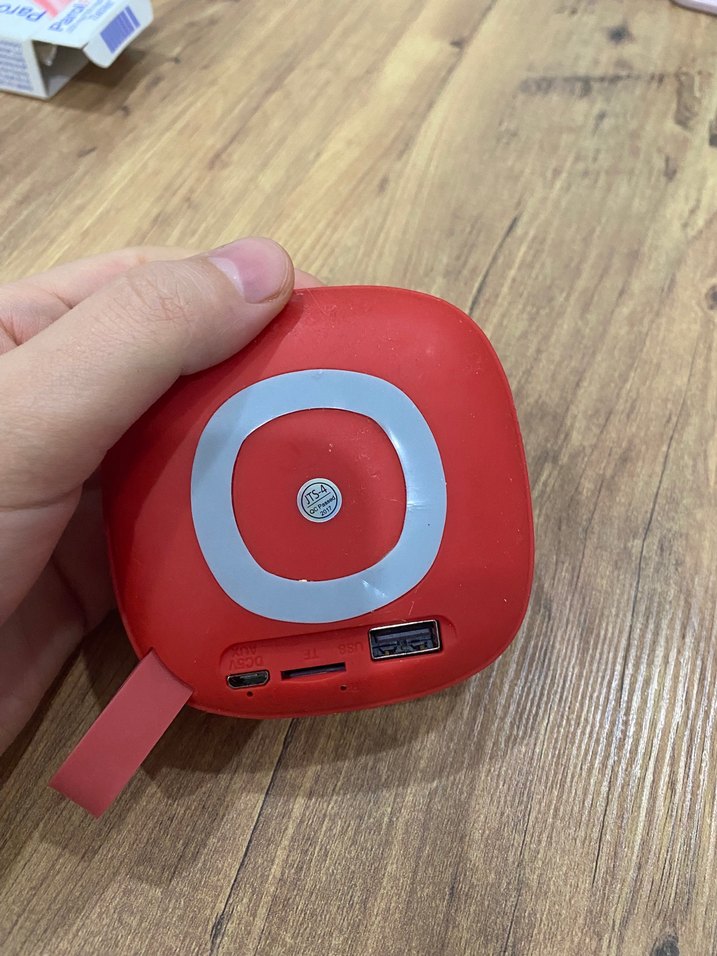 Kırmızı Bluetooth Hoparlör - Görsel 2