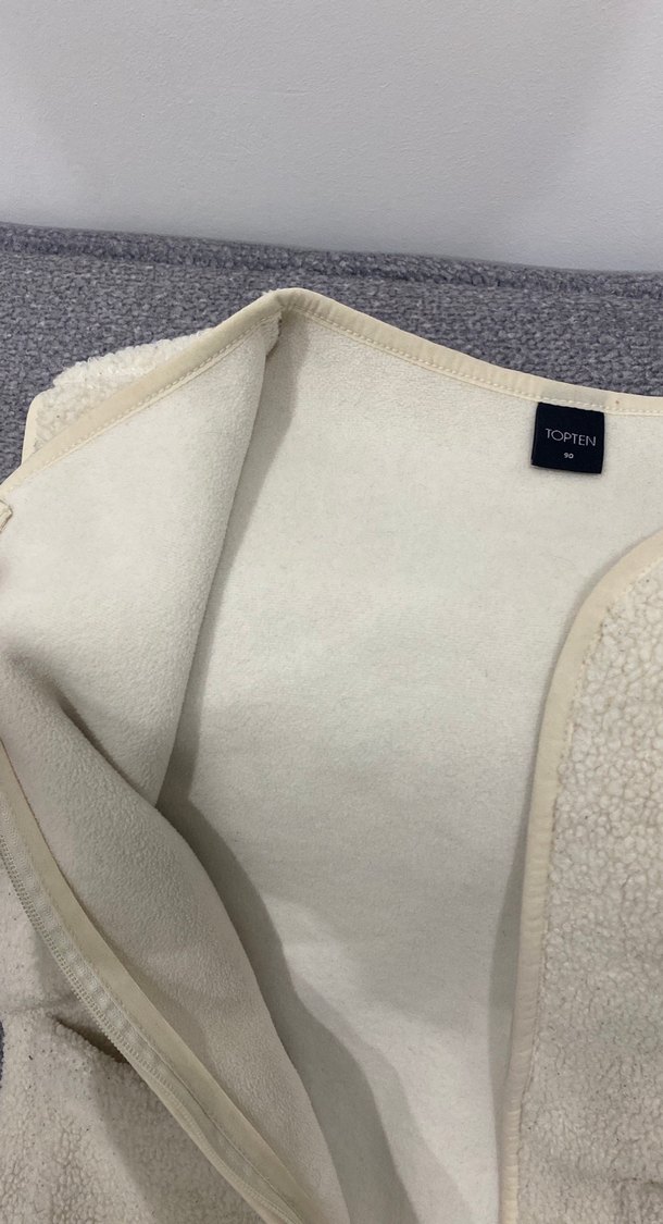 Kadın Beyaz Fermuarlı Kolsuz Yelek - Görsel 2