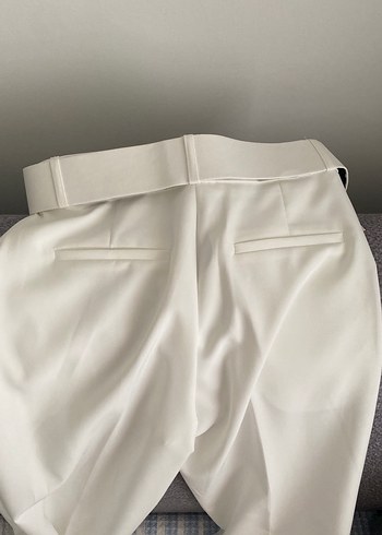 Beyaz Kemerli Kadın Kumaş Pantolon - Görsel 5