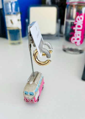 Payetli Altın Renk Mini Küpeler - Görsel 3