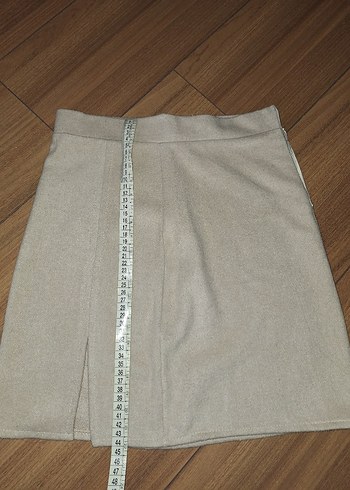 Bej Tırtmaçlı Mini Etek - Görsel 4