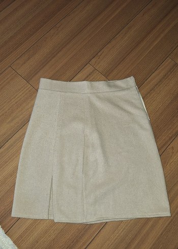 Bej Tırtmaçlı Mini Etek - Görsel 2