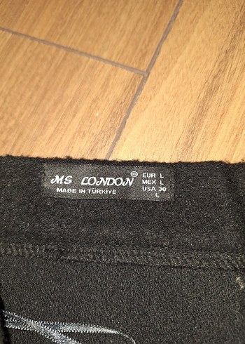 Siyah kışlık kısa etek - Görsel 2