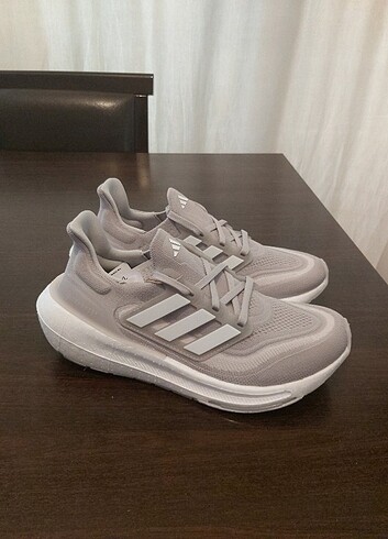 adidas ultraboost Light spor ayakkabı