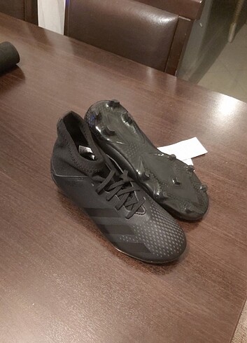 35 Beden adidas çocuk futbol ayakkabısı 35 numara