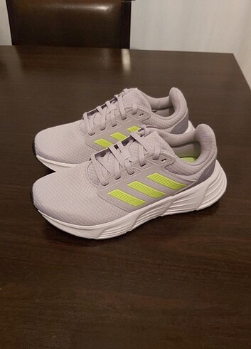 38 Beden gri Renk adidas Galaxy 6 W spor ayakkabı