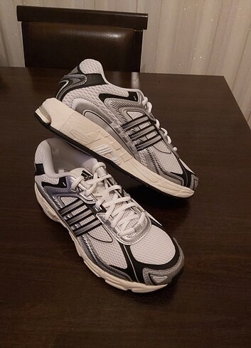 38,5 Beden çeşitli Renk adidas Response CL unisex spor ayakkabı